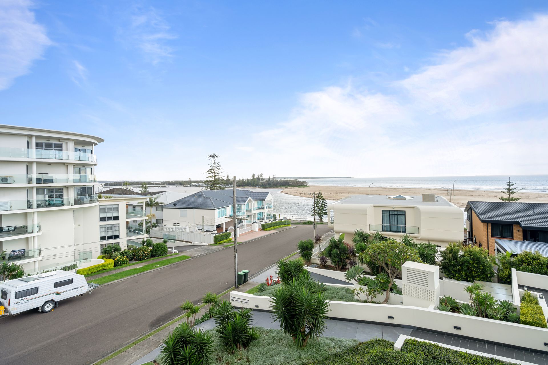 Ocean Views Unit 14 Century 21 Holiday Houses and Apartments